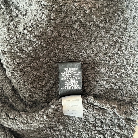 Torrid Gray Boucle Knit LOVE Graphic Sweater (H1) - Picture 16 of 16